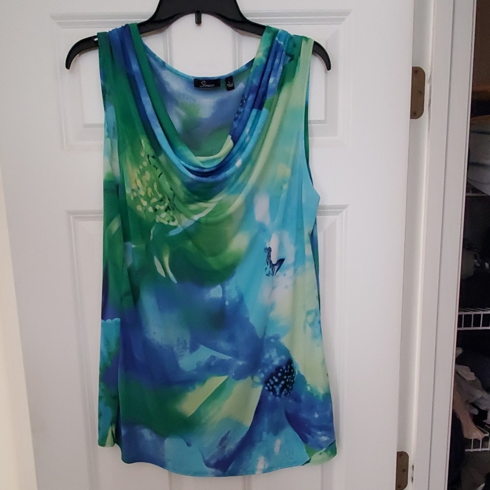 Sleeveless blouse